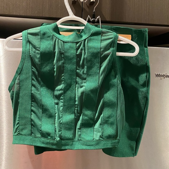 Two Piece Emerald Green Outfit - Picture 3 of 9